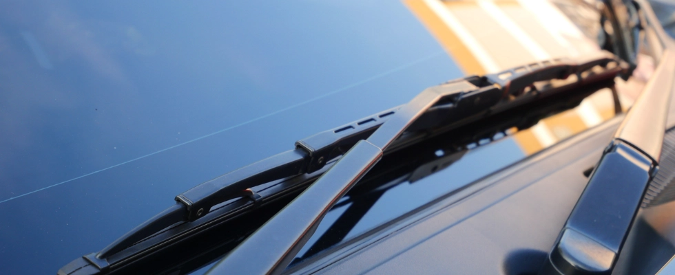 car windshield and windshield wipers